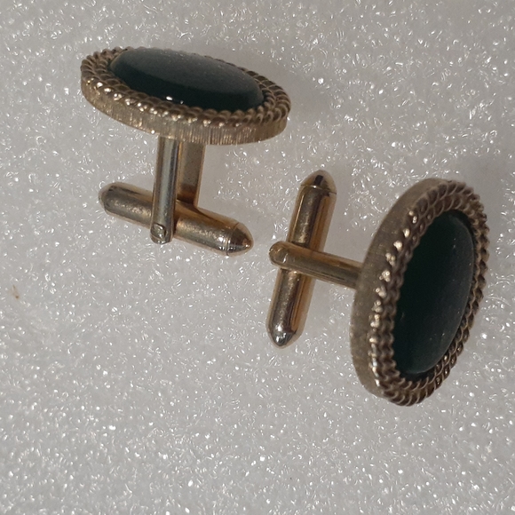 Men's goldtone green cabochon cufflinks - Picture 5 of 5